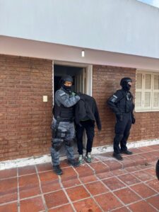 ARROYITO: DETIENEN A BANDA DE AMIGOS QUE VENDÍAN DROGAS